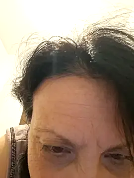 Snapshot of jessyca_ chatting on 11/11/25, 10:54 jessyca online show from 11/11/25, 10:54