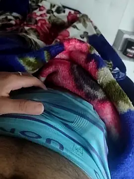 Yazaza1999 online show from 09/30/25, 09:53