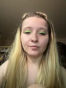 Milana Key online show from 10/15/25, 10:15