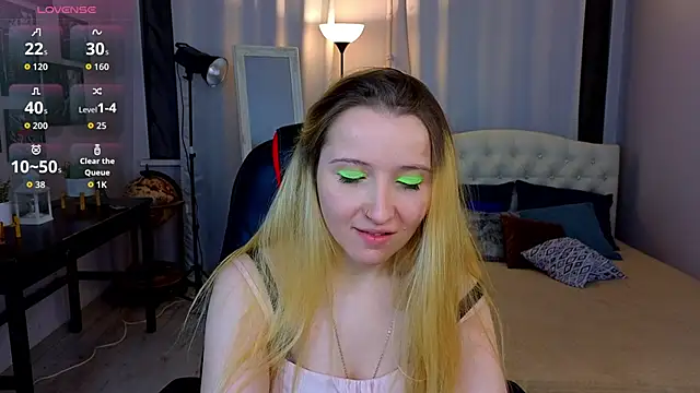 Milana Key online show from 10/17/25, 09:17