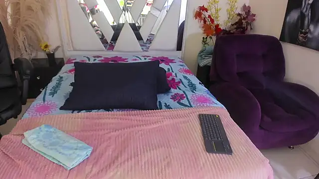 valentinaa rios online show from 11/15/25, 03:48