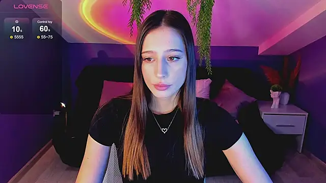 Snapshot of RioEstrella chatting on 09/19/25, 03:24 RioEstrella online show from 09/19/25, 03:24