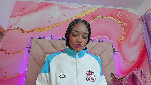 Taylor oriana  online show from 09/27/25, 11:04