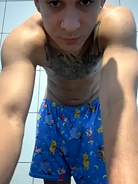 Snapshot of condenovin chatting on 09/27/25, 12:48 condenovin online show from 09/27/25, 12:48