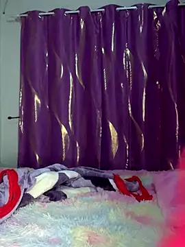 Snapshot of Pretty_Beauty chatting on 11/07/25, 09:26 Pretty Beauty online show from 11/07/25, 09:26