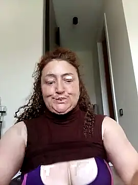 Snapshot of _ateslisinirsiz_ chatting on 09/13/25, 02:28 ateslisinirsiz online show from 09/13/25, 02:28