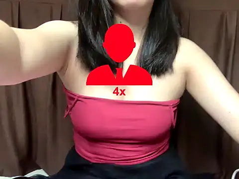 Snapshot of Thu_yaha chatting on 10/06/25, 03:31 Thu yaha online show from 10/06/25, 03:31