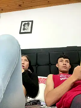 coupledesire18 online show from 10/17/25, 12:14