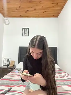 coupledesire18 online show from 11/14/25, 05:55