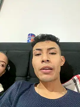 coupledesire18 online show from 11/22/25, 04:22