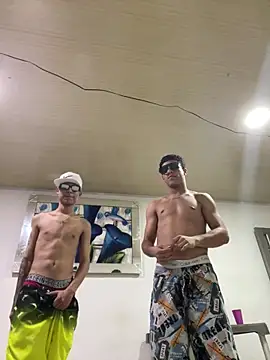 Snapshot of spicyboysvenezuelan chatting on 11/03/25, 05:09 spicyboysvenezuelan online show from 11/03/25, 05:09