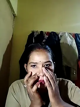 Snapshot of Jaya_Iyer chatting on 11/16/25, 01:39 Jaya Iyer online show from 11/16/25, 01:39