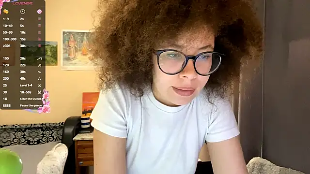 CarollNino online show from 09/17/25, 08:16