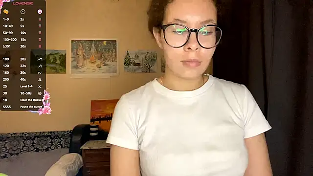 CarollNino online show from 09/18/25, 10:39