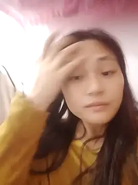 Snapshot of mai-xinh chatting on 10/07/25, 02:25 mai-xinh online show from 10/07/25, 02:25