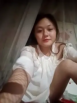 Snapshot of mai-xinh chatting on 10/10/25, 03:11 mai-xinh online show from 10/10/25, 03:11