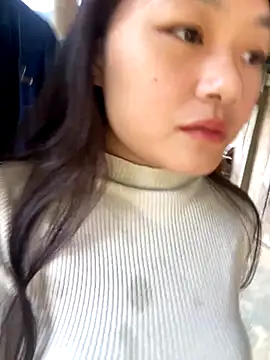 Snapshot of mai-xinh chatting on 11/02/25, 07:00 mai-xinh online show from 11/02/25, 07:00