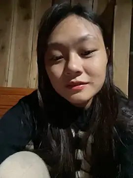 Snapshot of mai-xinh chatting on 11/03/25, 03:35 mai-xinh online show from 11/03/25, 03:35