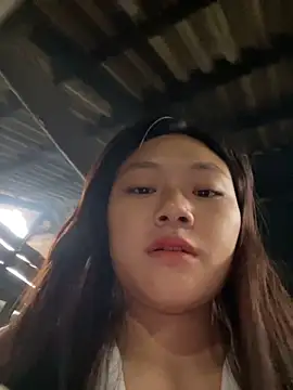 Snapshot of mai-xinh chatting on 11/17/25, 01:00 mai-xinh online show from 11/17/25, 01:00