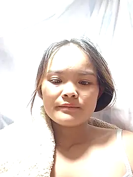 xinhxinhcute online show from 10/21/25, 11:16