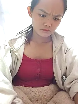 xinhxinhcute online show from 10/23/25, 10:30