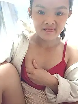 xinhxinhcute online show from 10/25/25, 12:40