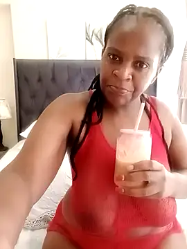 Creamy Chocolatex online show from 10/14/25, 08:37