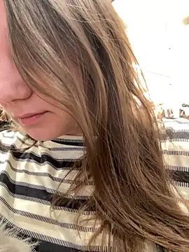 Snapshot of MiniVi chatting on 10/05/25, 07:07 MiniVi online show from 10/05/25, 07:07