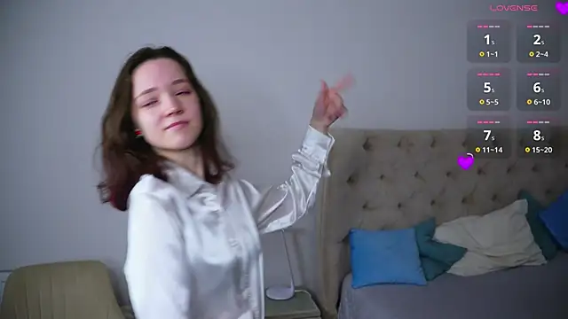 RolandaFolkes online show from 10/19/25, 04:35