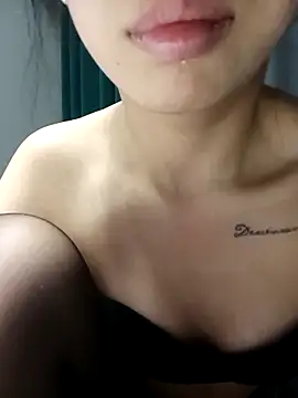 mumu7890 online show from 10/20/25, 11:54