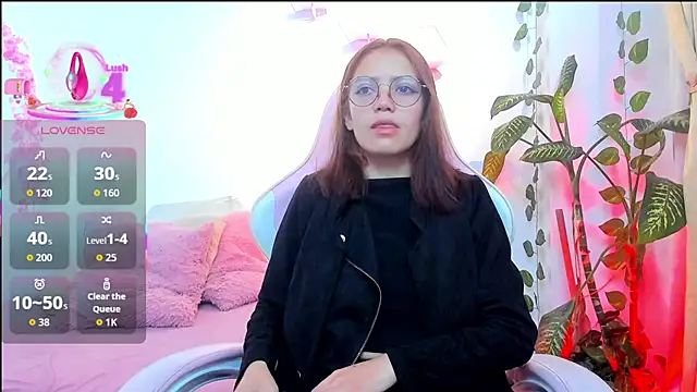 Snapshot of Jade22__ chatting on 10/03/25, 02:03 Jade22 online show from 10/03/25, 02:03