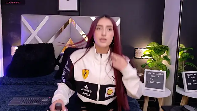 Miia bunny online show from 10/07/25, 08:17