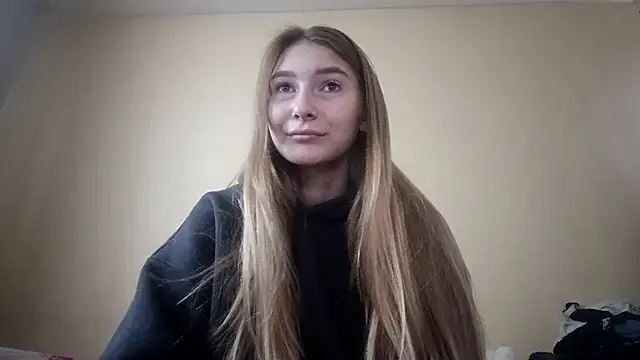 Nymera flare online show from 11/13/25, 06:56