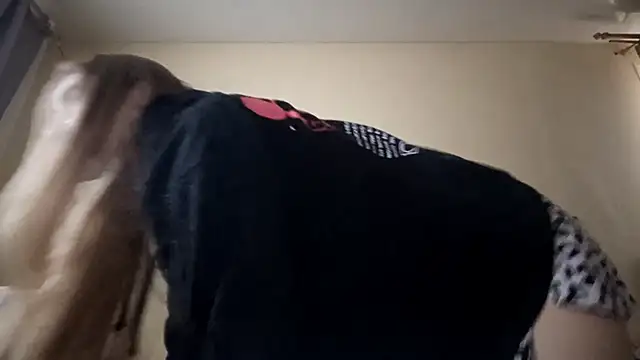 Nymera flare online show from 11/20/25, 06:13