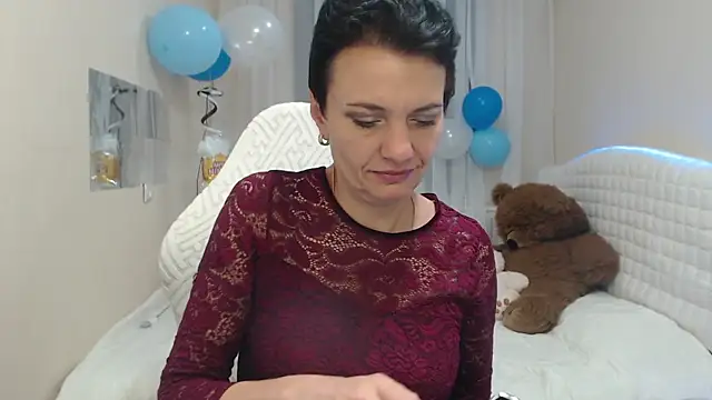 AvaSaturnian online show from 09/20/25, 12:17