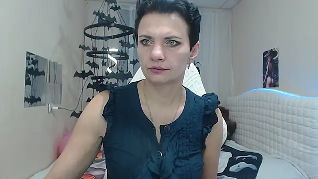 AvaSaturnian online show from 11/04/25, 07:18