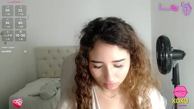 sasha 17  online show from 10/22/25, 12:16