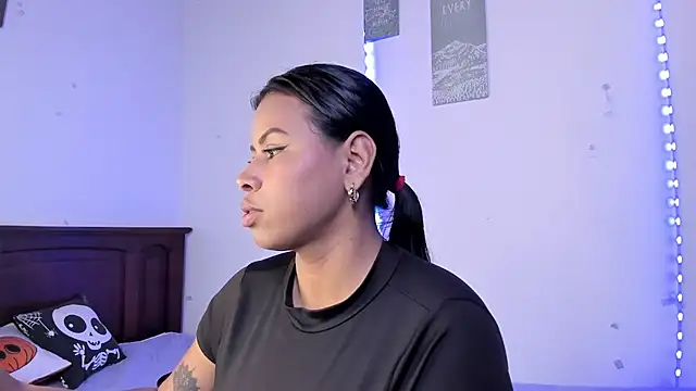 Michluxe 69 online show from 11/09/25, 01:59