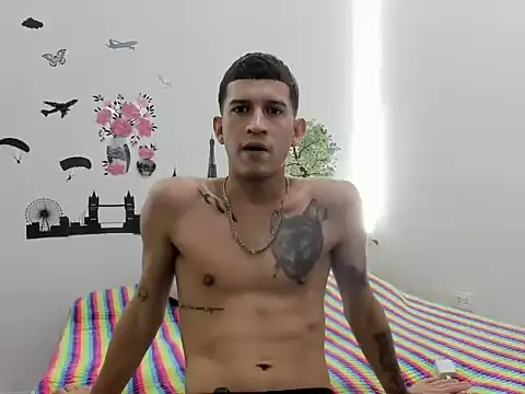 Snapshot of dilan_abraham12 chatting on 09/28/25, 11:43 dilan abraham12 online show from 09/28/25, 11:43