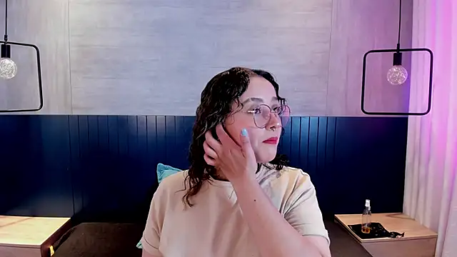 tara black online show from 09/18/25, 08:22