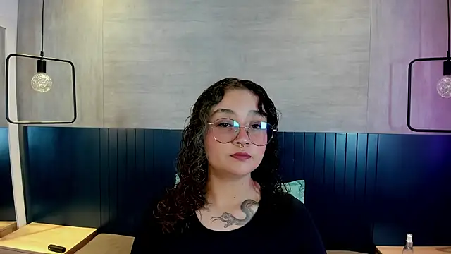 tara black online show from 09/20/25, 03:51