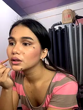 AngelHille online show from 10/15/25, 04:51