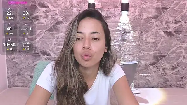 Snapshot of Danny_Ninaa chatting on 02/04/25, 02:43 Danny Ninaa online show from 02/04/25, 02:43