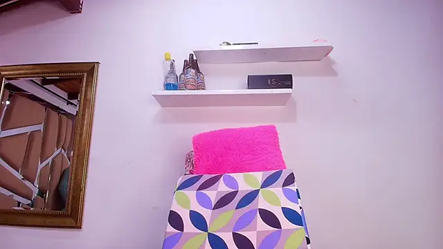 sweegirl69 online show from 10/07/25, 12:57