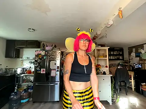 kinkycanner online show from 10/26/25, 10:15