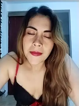 Snapshot of Camila_latina_0 chatting on 09/24/25, 02:48 Camila latina 0 online show from 09/24/25, 02:48
