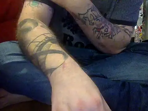 Snapshot of edger4lif3 chatting on 10/07/25, 03:20 edger4lif3 online show from 10/07/25, 03:20