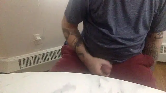 Snapshot of edger4lif3 chatting on 11/13/25, 05:01 edger4lif3 online show from 11/13/25, 05:01