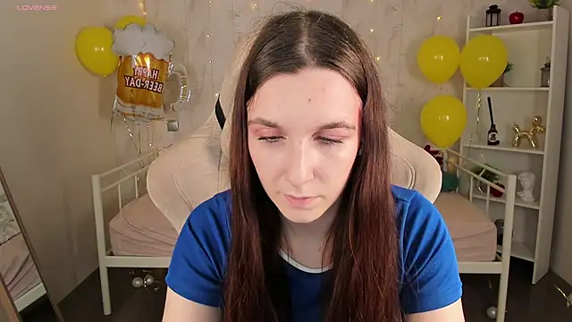 Miss   Eva online show from 09/30/25, 12:04