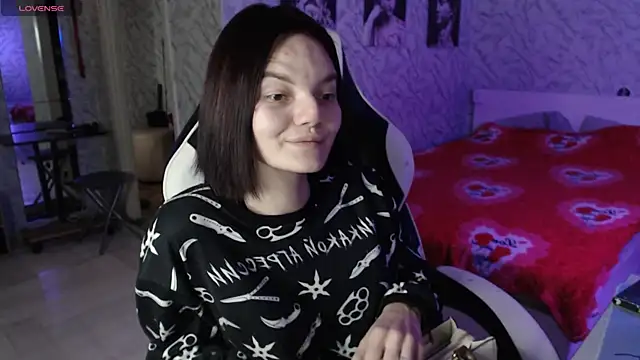 Kitti study online show from 10/18/25, 06:16